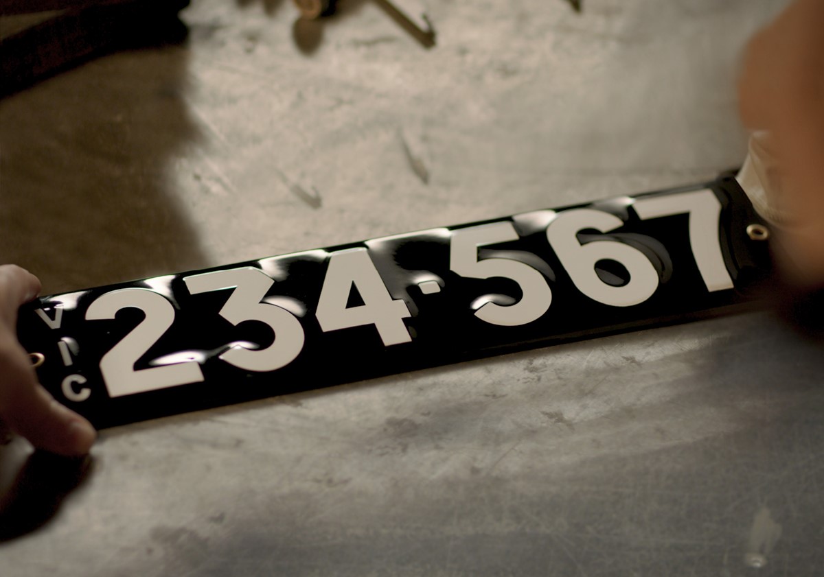 234567-heritage-plate-victoria